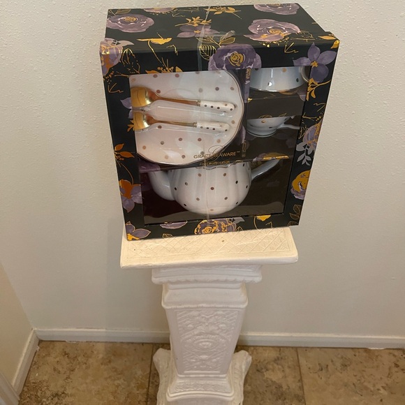 7pc white & gold polkadot Teapot, spoons, Cup & Saucer boxed by Grace teaware - Picture 16 of 16